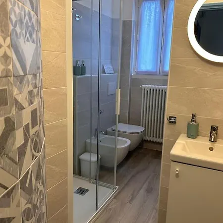 Casa Albatros Tra E Monti * Mandello del Lario