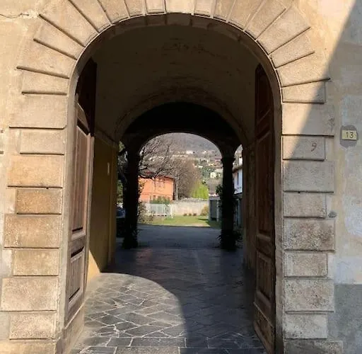 Casa Albatros Tra E Monti * Mandello del Lario